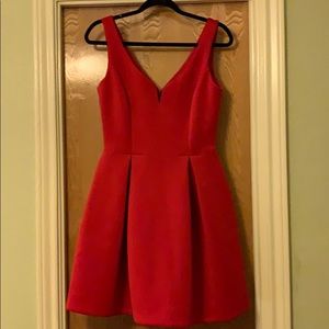 Beautiful red dress😘